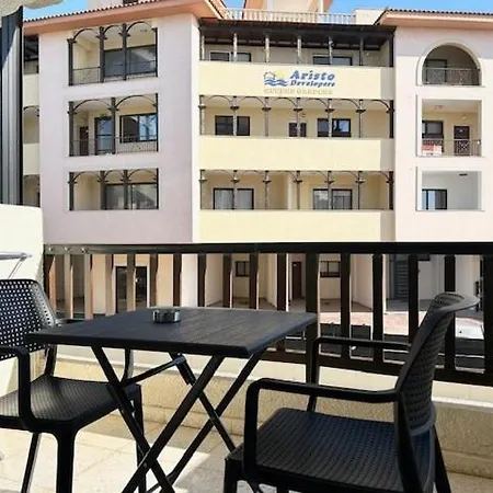 شقة Sun Julz Byzantium Gardens- 1 Bedroom *